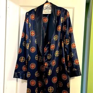 Men’s statement robe.